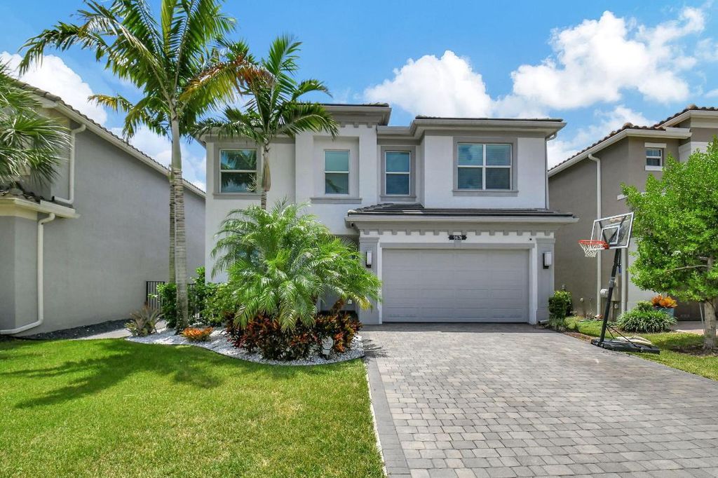 Photo of 9676 Sterling Shores Street, Delray Beach, FL 33446 (MLS # R11011026)