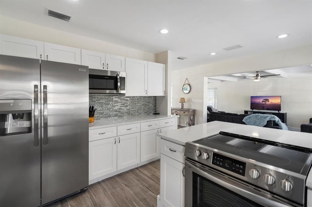 Photo of 2501 NE 12th Street, Pompano Beach, FL 33062 (MLS # B26020193)