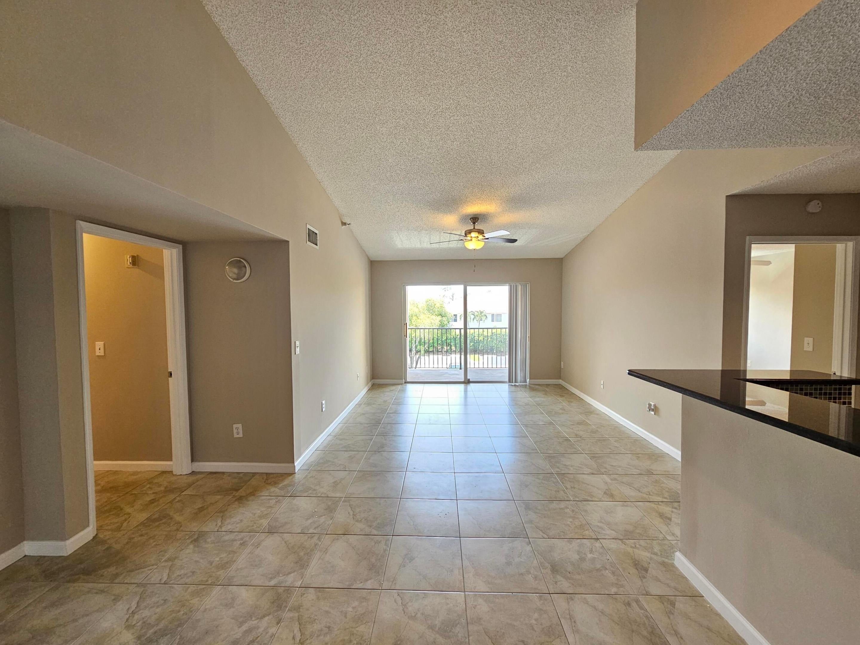 140 Yacht Club Way 305, Hypoluxo FL 33462