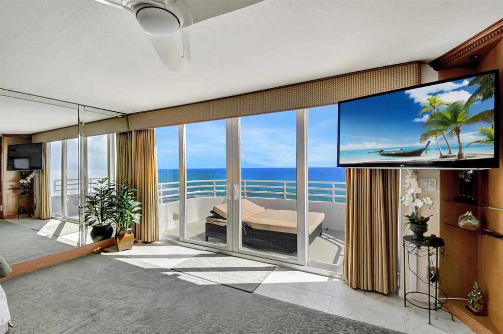 CLARENDON CONDO - Residential