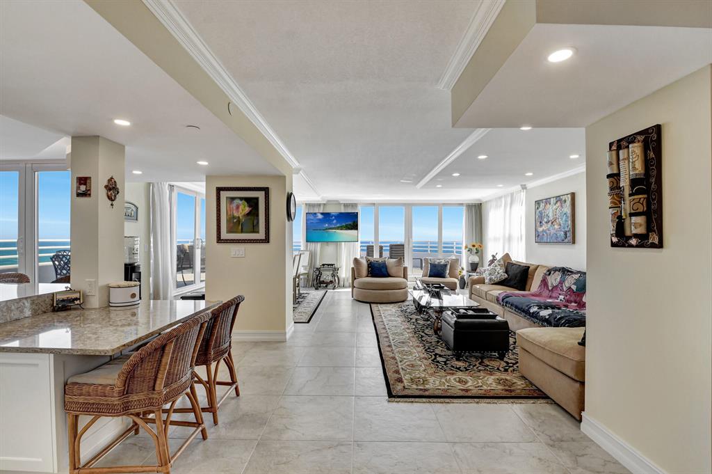 CLARENDON CONDO - Residential