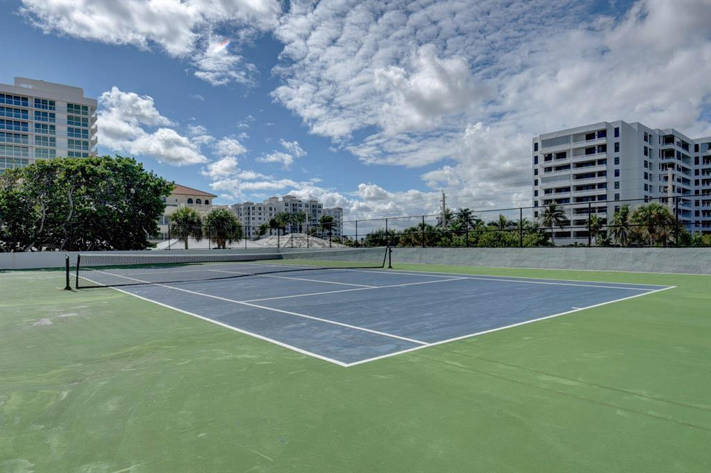 CLARENDON CONDO - Residential