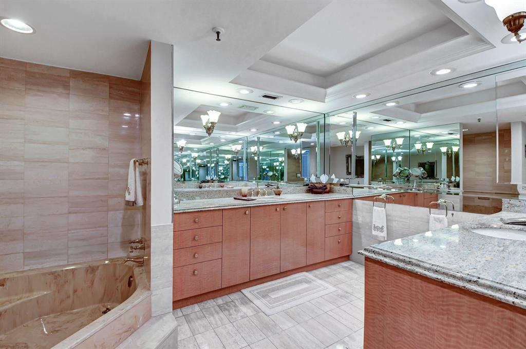 CLARENDON CONDO - Residential