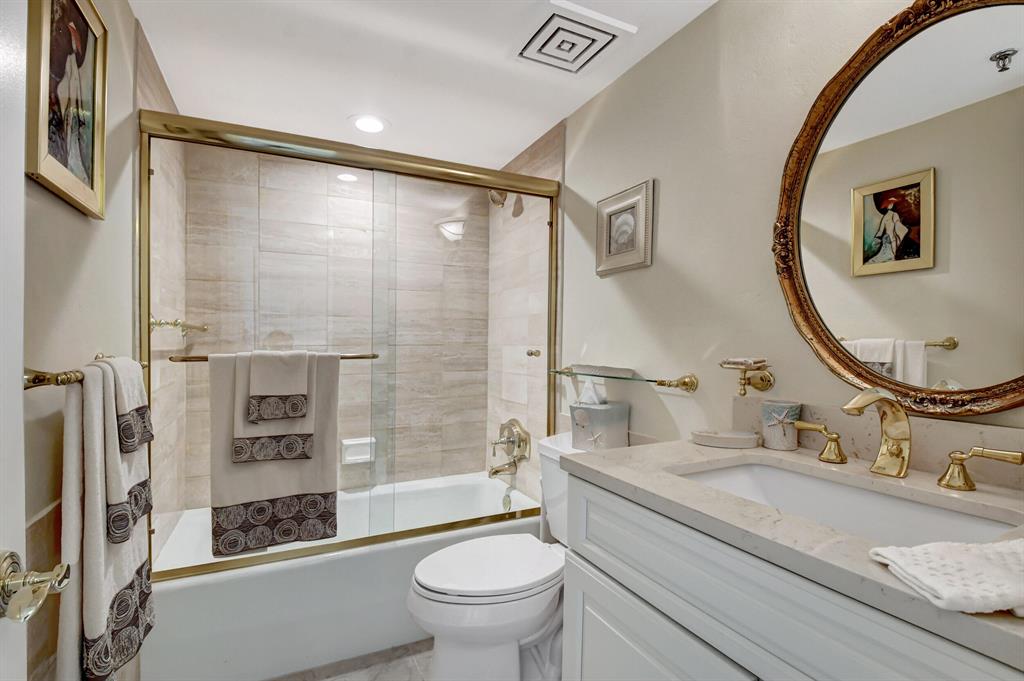 CLARENDON CONDO - Residential