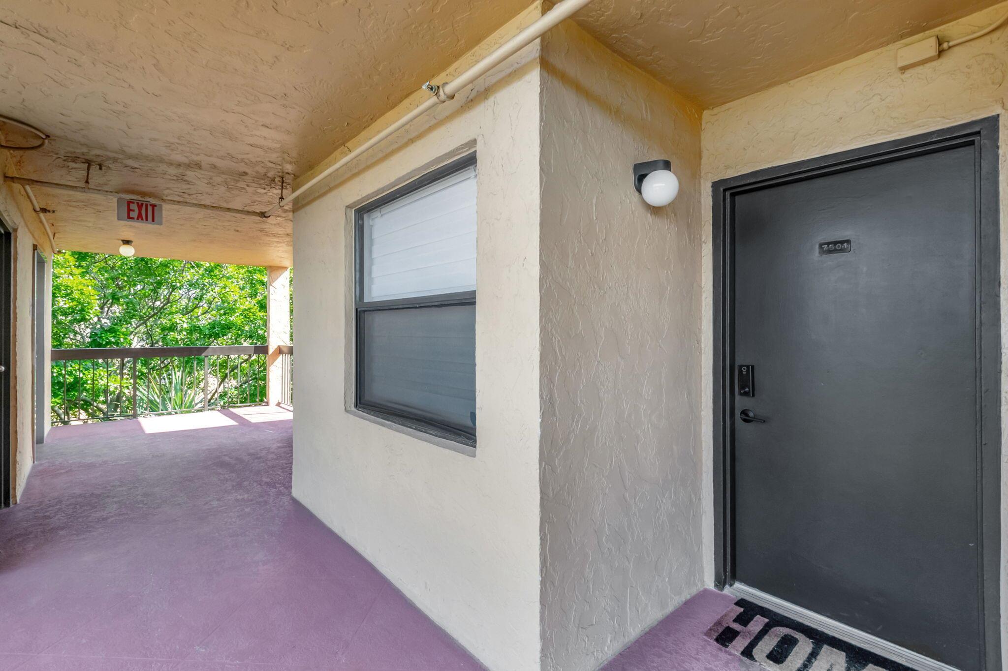 LAVERS DELRAY RACQUET CLU - Residential Lease