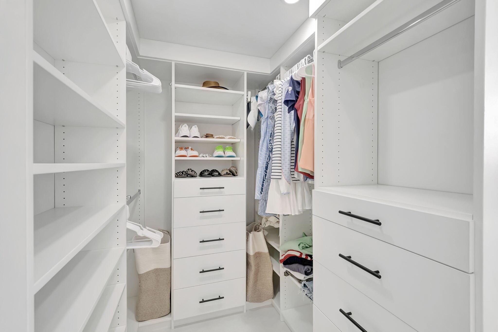 LAVERS DELRAY RACQUET CLU - Residential Lease