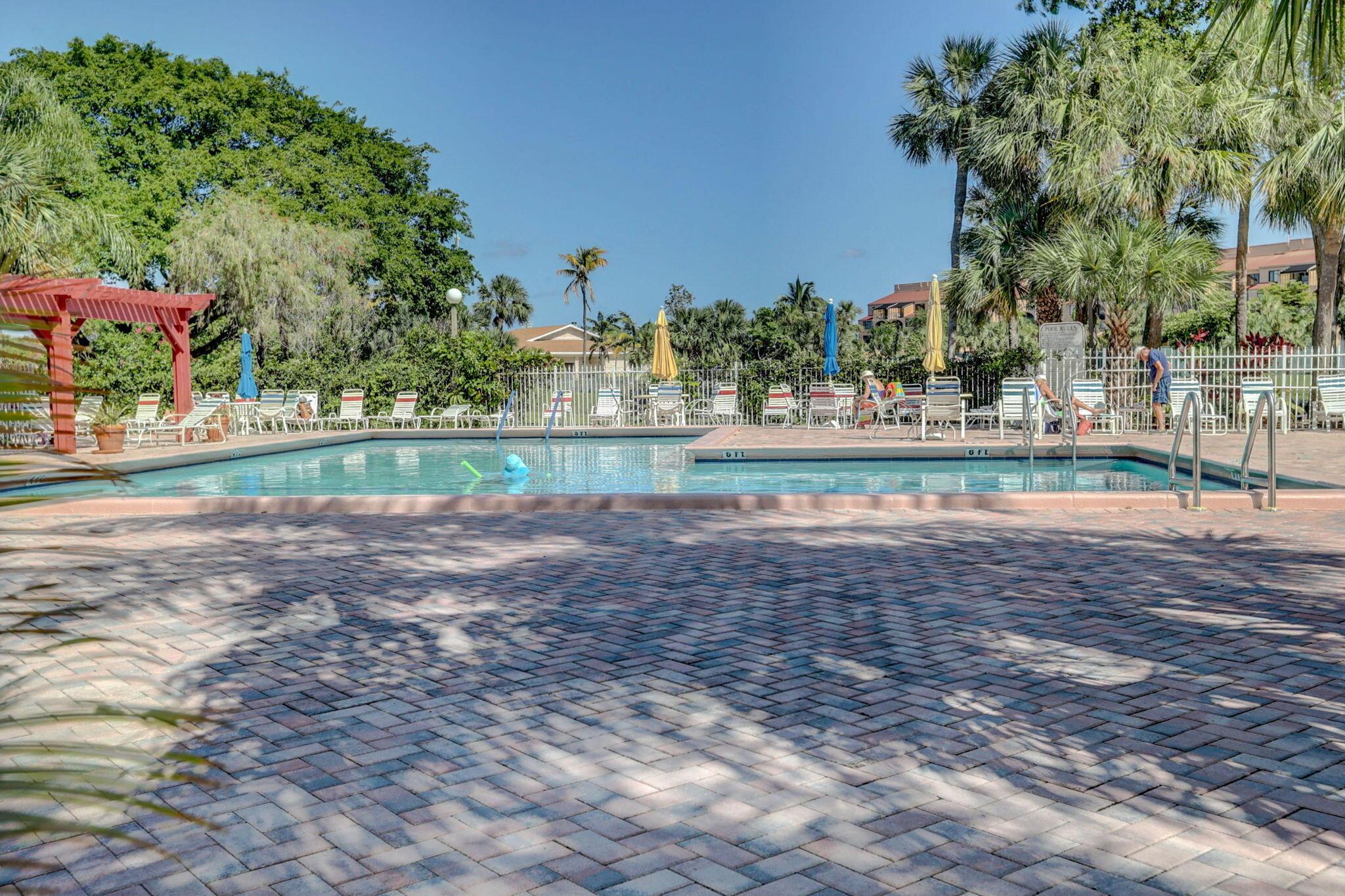 LAVERS DELRAY RACQUET CLU - Residential Lease