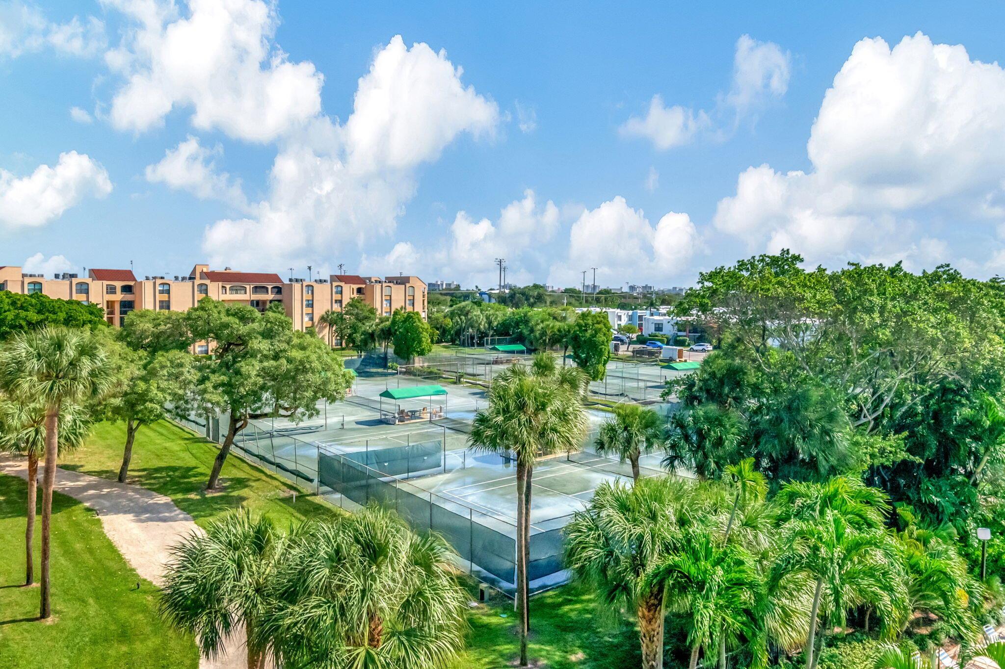 LAVERS DELRAY RACQUET CLU - Residential Lease