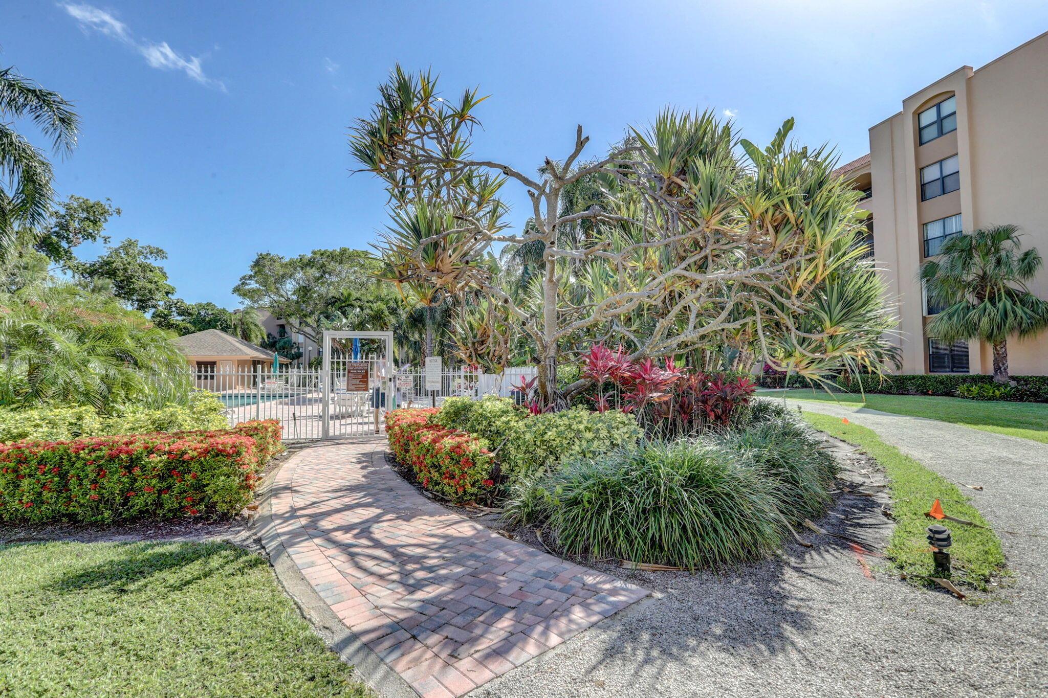 LAVERS DELRAY RACQUET CLU - Residential Lease