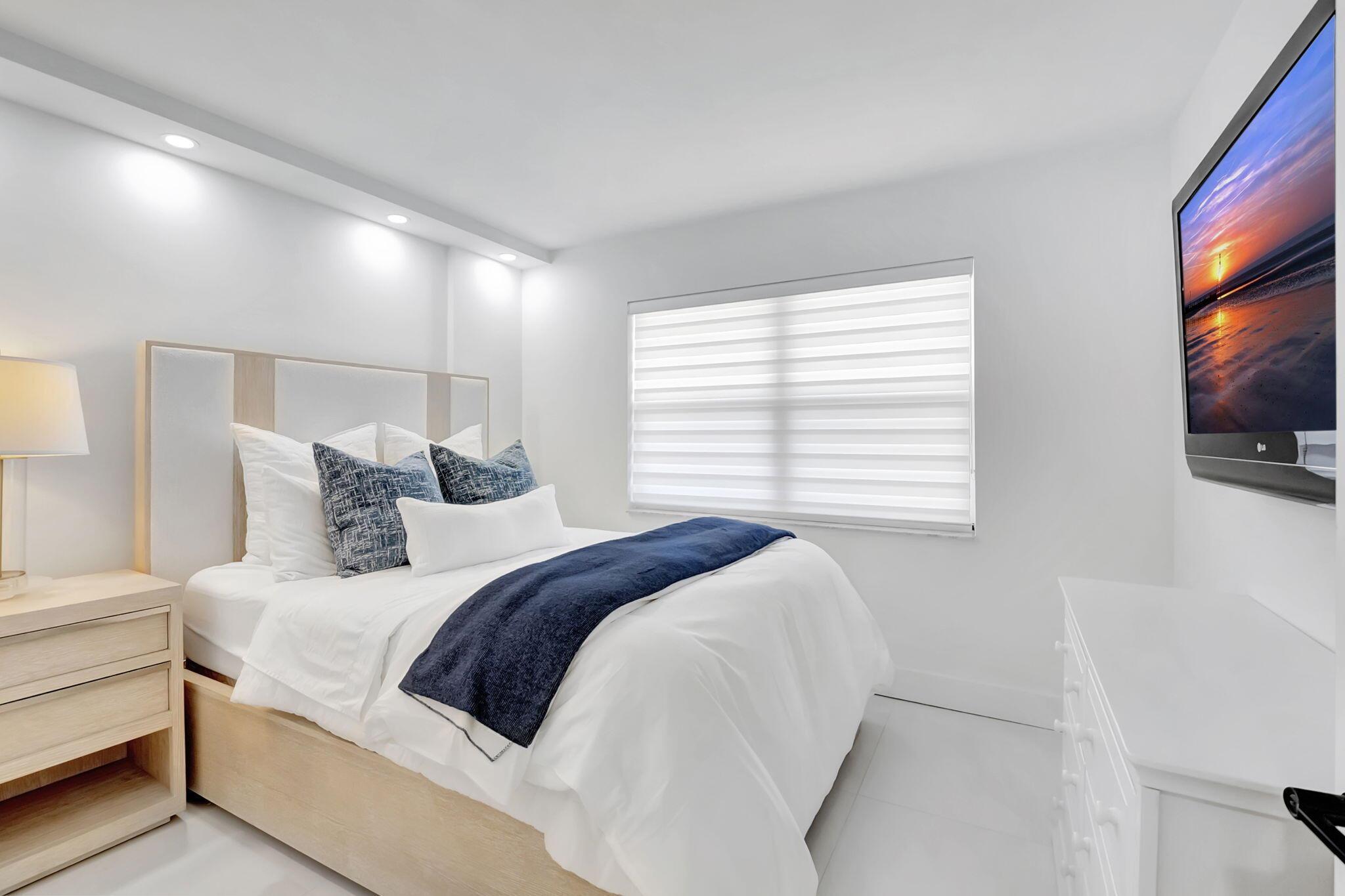 LAVERS DELRAY RACQUET CLU - Residential Lease