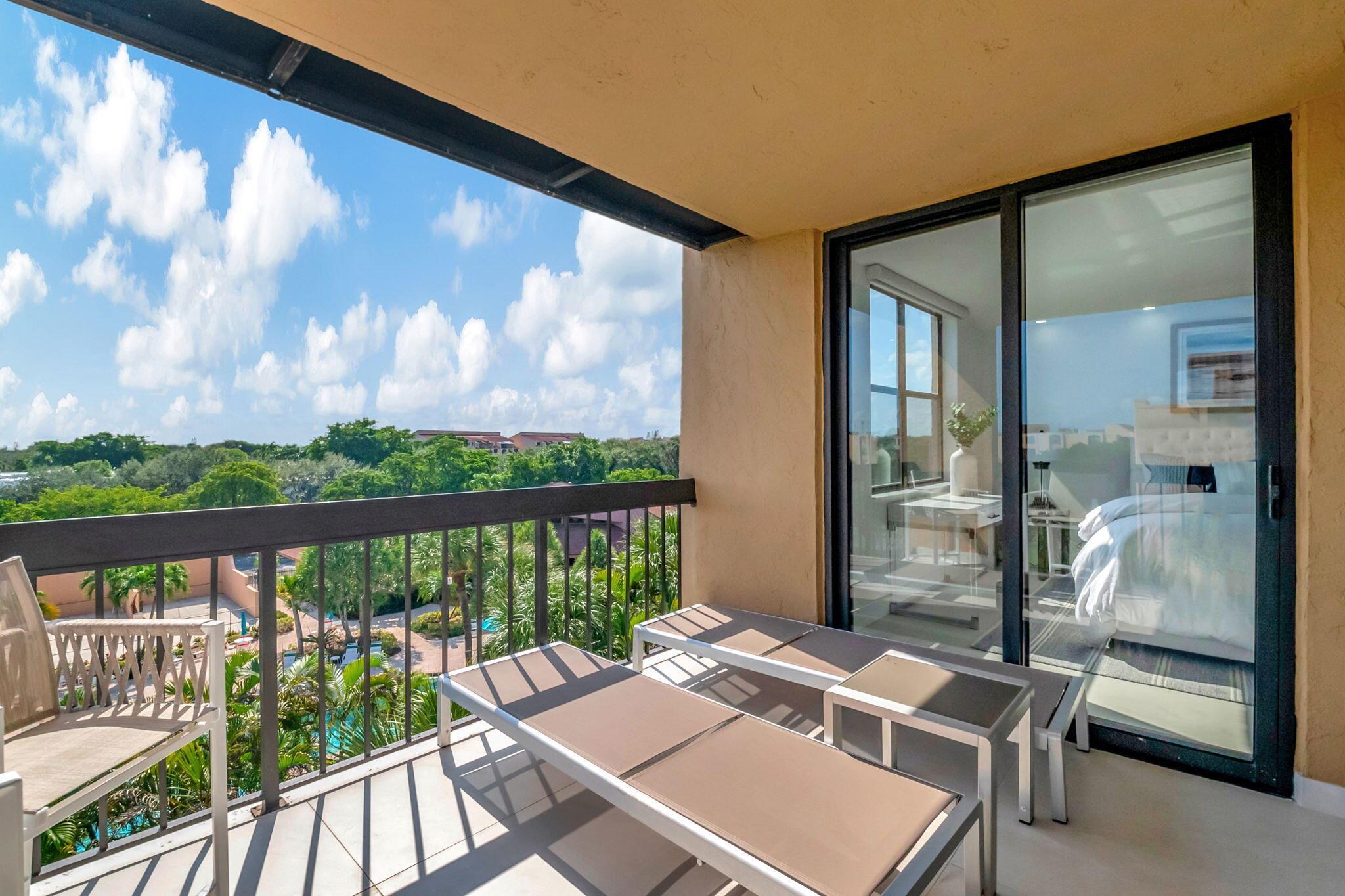 LAVERS DELRAY RACQUET CLU - Residential Lease