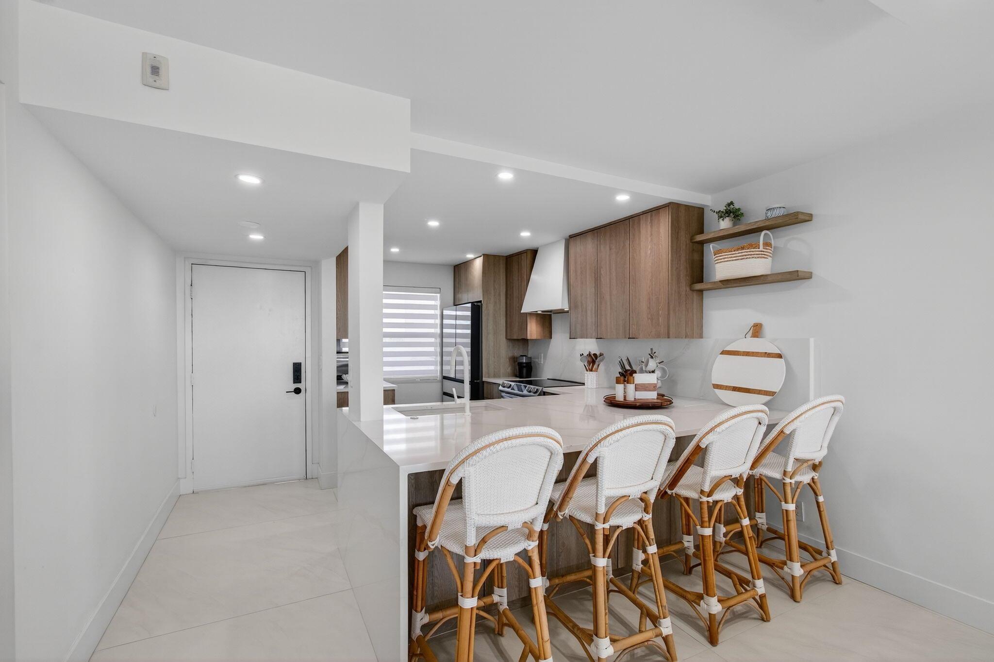 LAVERS DELRAY RACQUET CLU - Residential Lease
