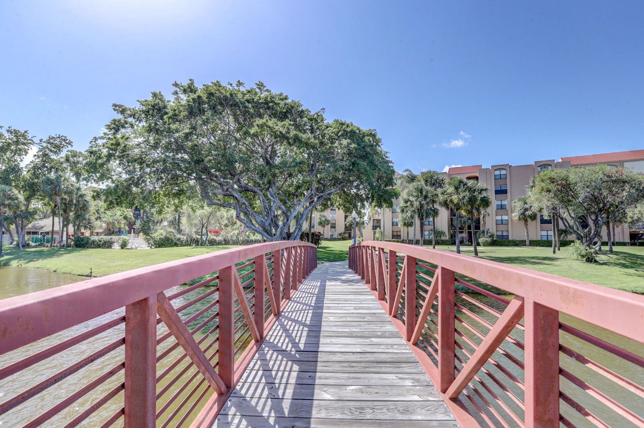 LAVERS DELRAY RACQUET CLU - Residential Lease