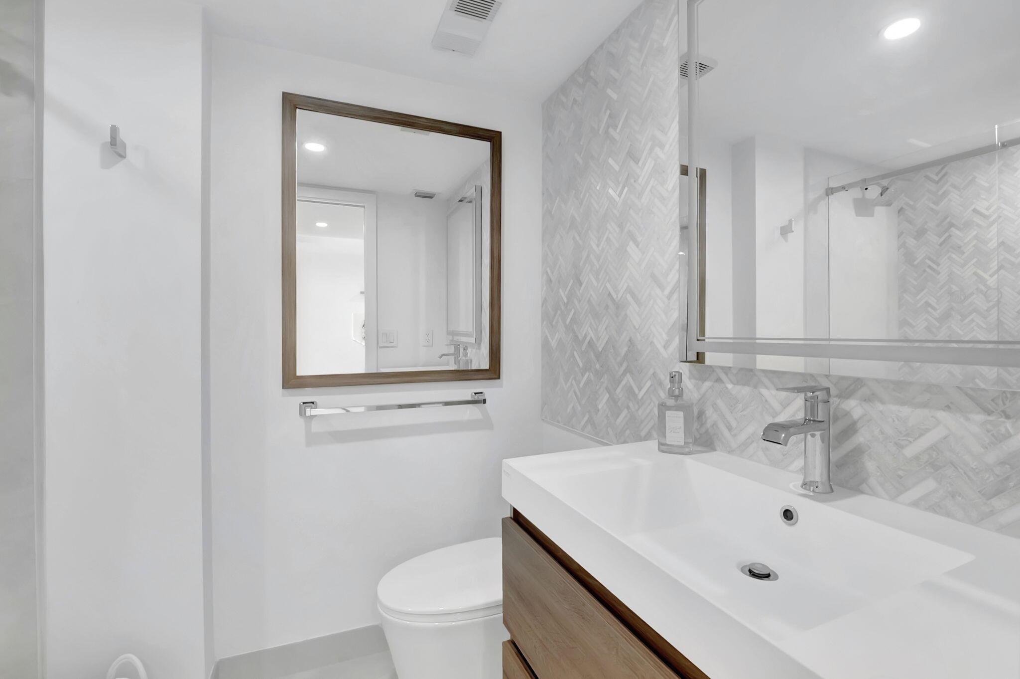 LAVERS DELRAY RACQUET CLU - Residential Lease