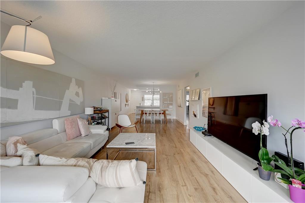 WYNMOOR VILLAGE - Residential