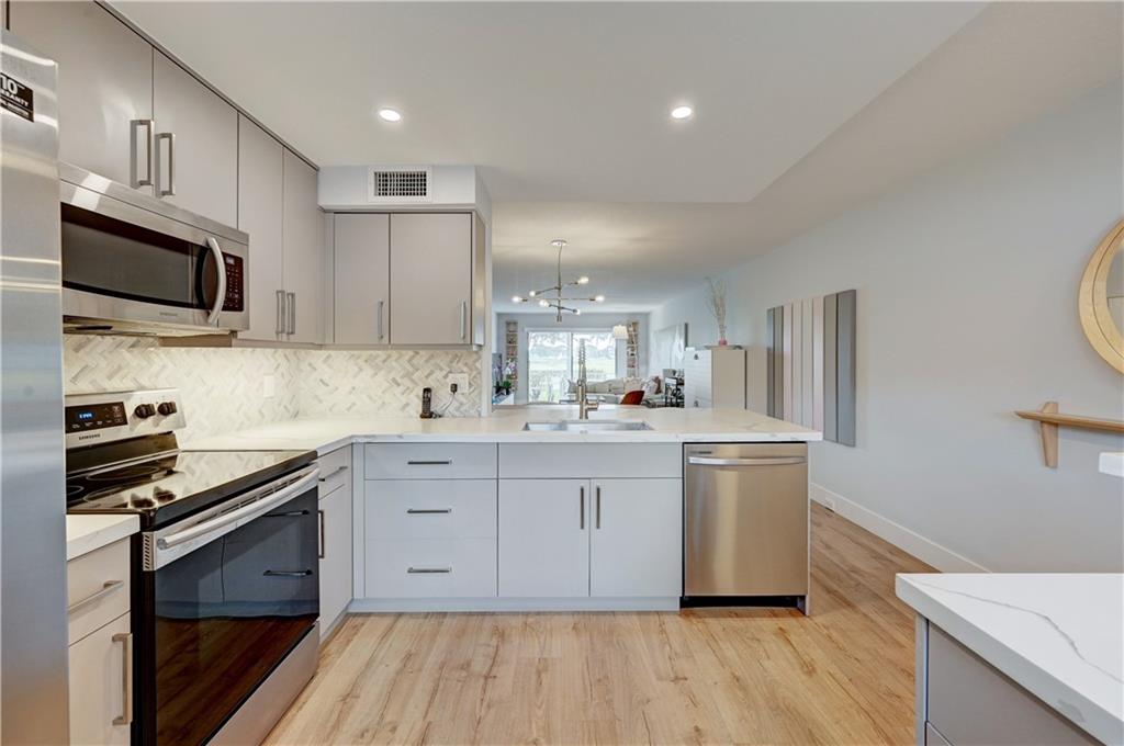 WYNMOOR VILLAGE - Residential