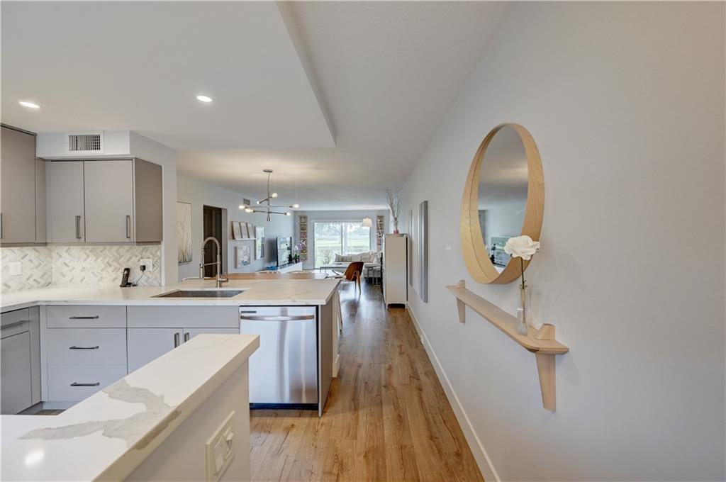 WYNMOOR VILLAGE - Residential