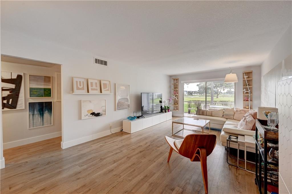 WYNMOOR VILLAGE - Residential