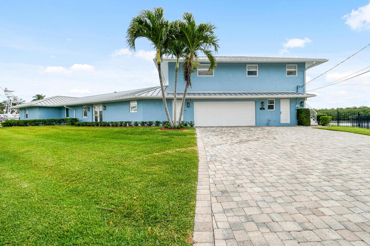 NORTH HOBE SOUND SHORES - Residential