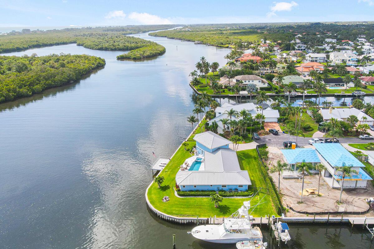 NORTH HOBE SOUND SHORES - Residential