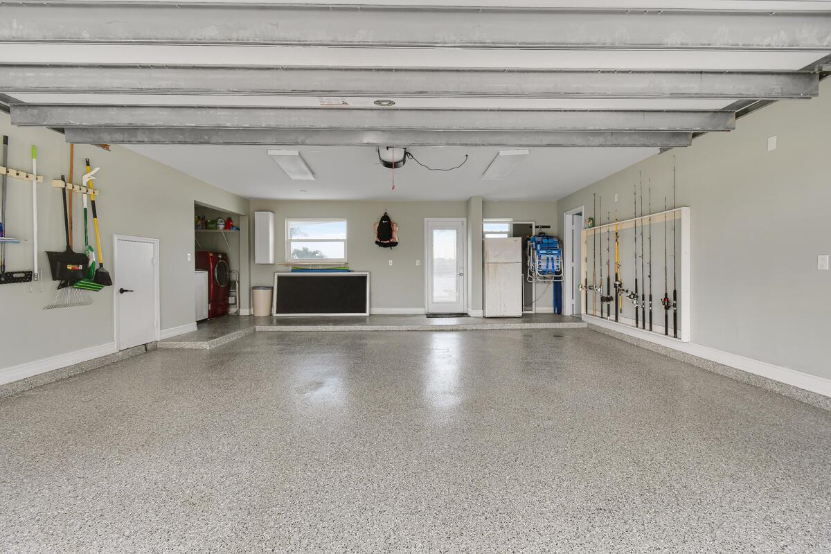 NORTH HOBE SOUND SHORES - Residential