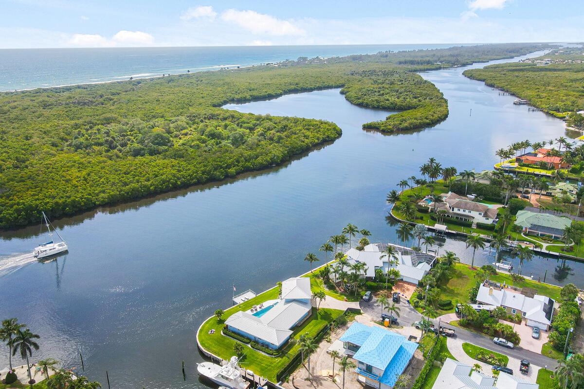 NORTH HOBE SOUND SHORES - Residential