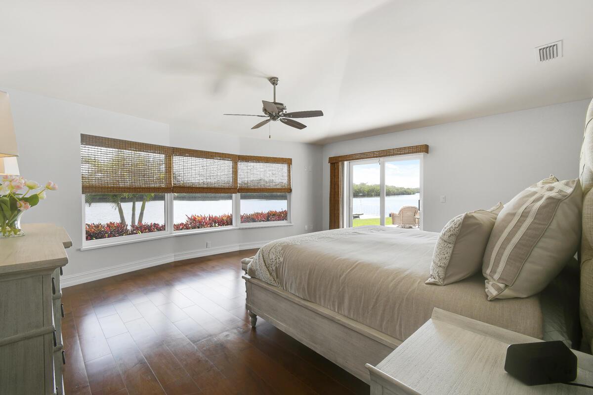 NORTH HOBE SOUND SHORES - Residential