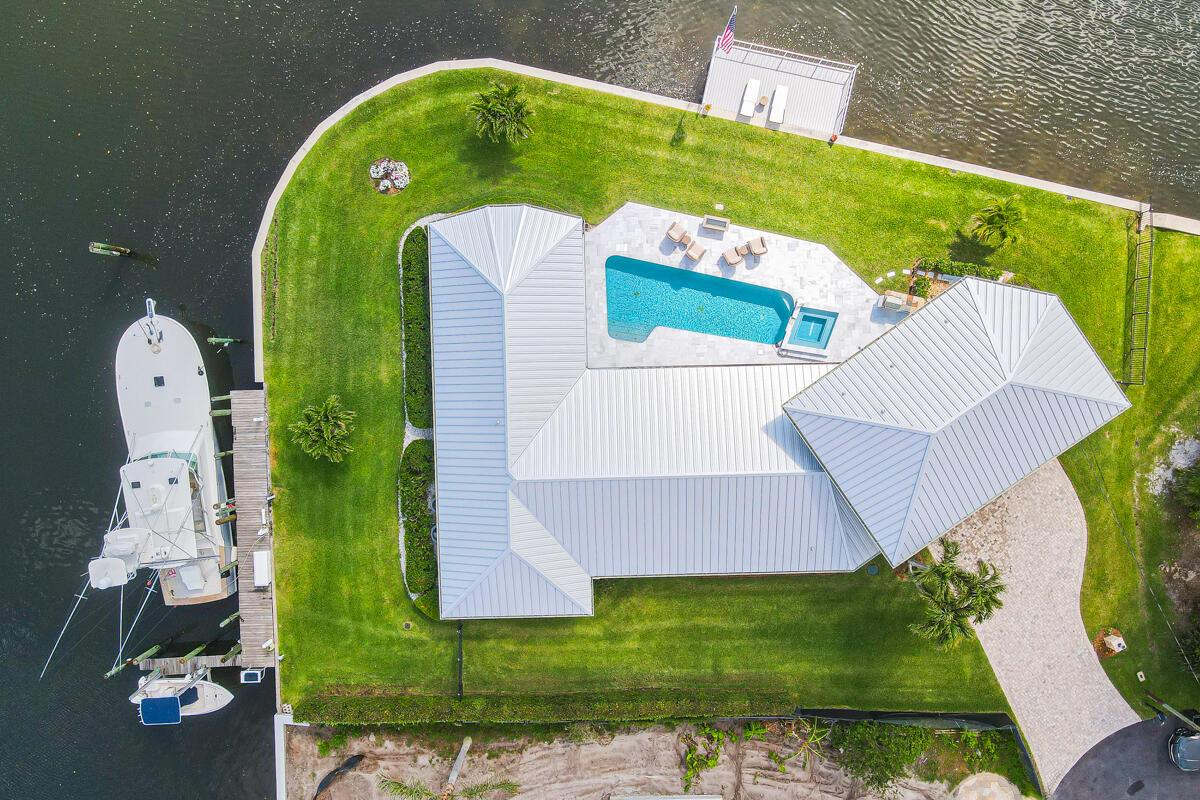 NORTH HOBE SOUND SHORES - Residential