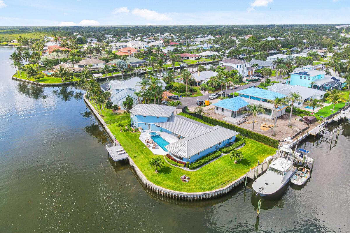 NORTH HOBE SOUND SHORES - Residential