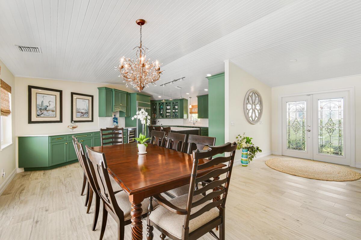 NORTH HOBE SOUND SHORES - Residential