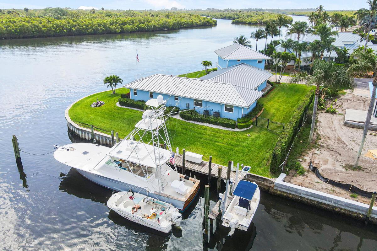 NORTH HOBE SOUND SHORES - Residential