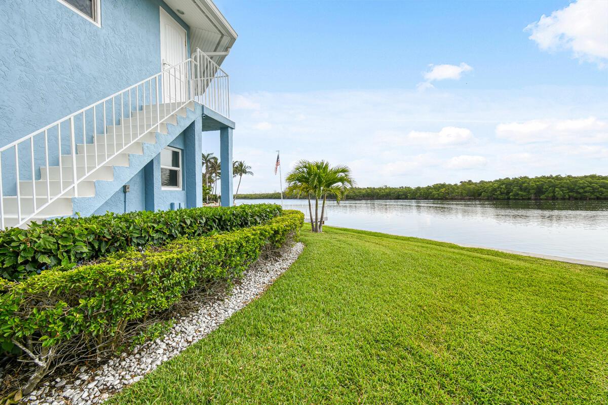 NORTH HOBE SOUND SHORES - Residential