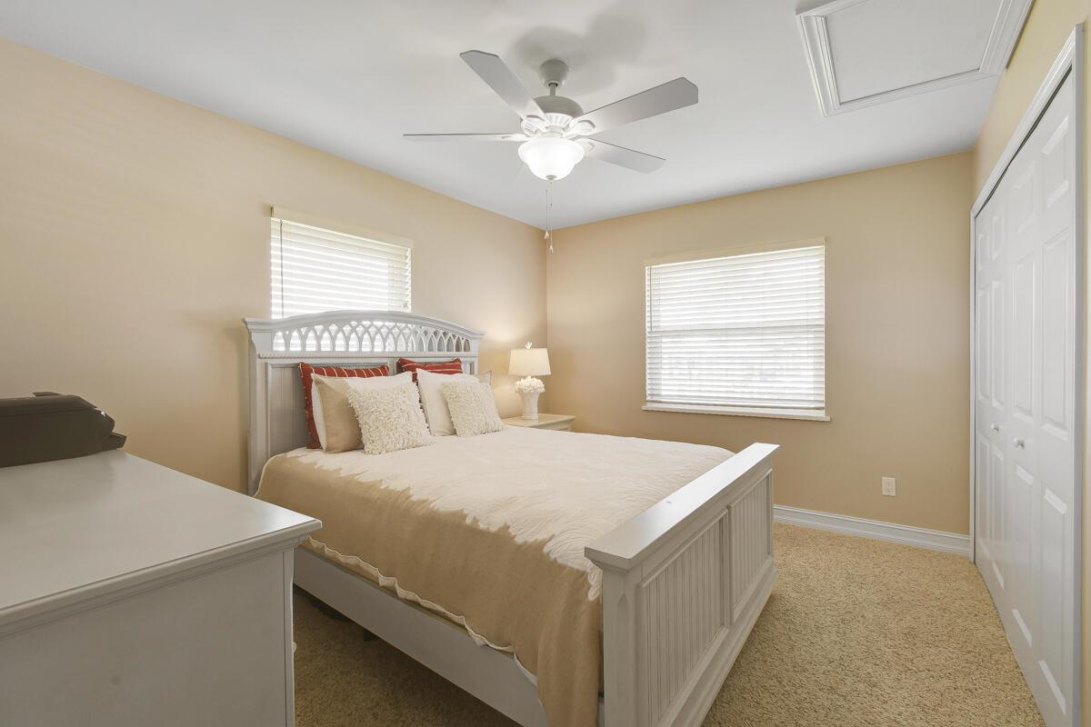 NORTH HOBE SOUND SHORES - Residential