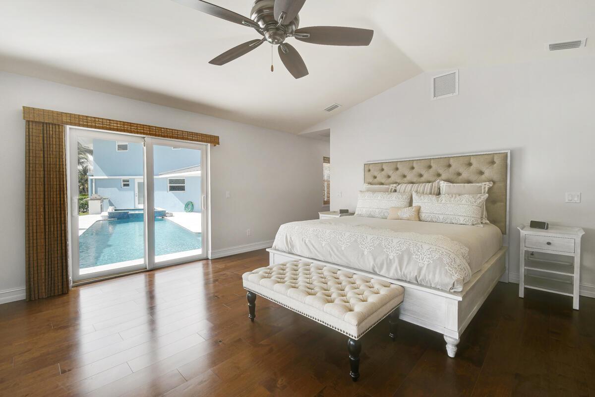 NORTH HOBE SOUND SHORES - Residential