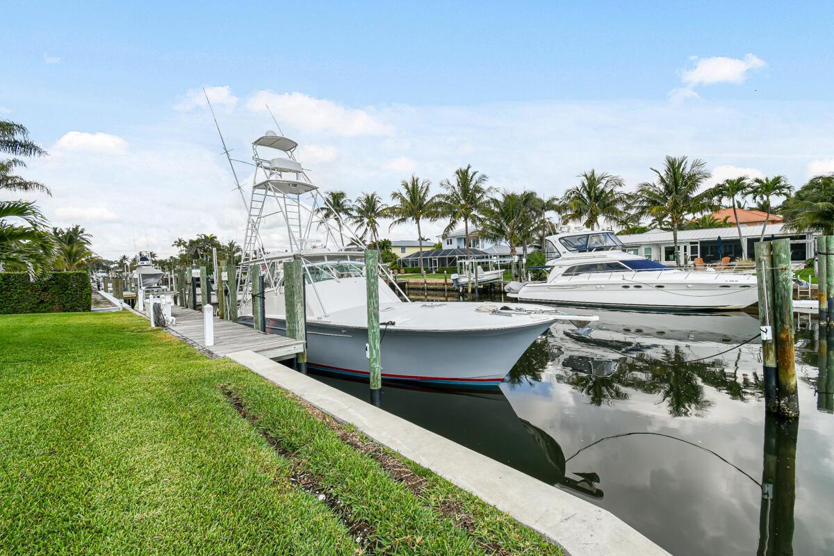 NORTH HOBE SOUND SHORES - Residential