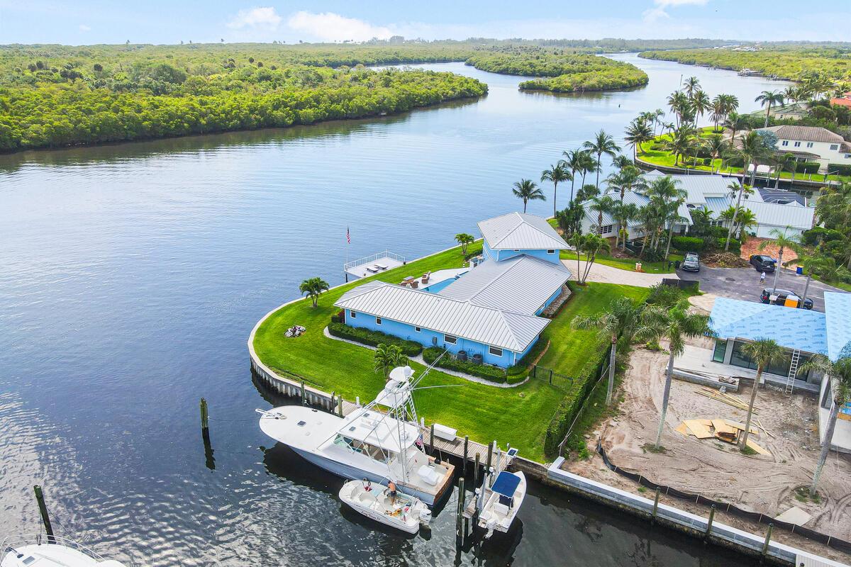 NORTH HOBE SOUND SHORES - Residential