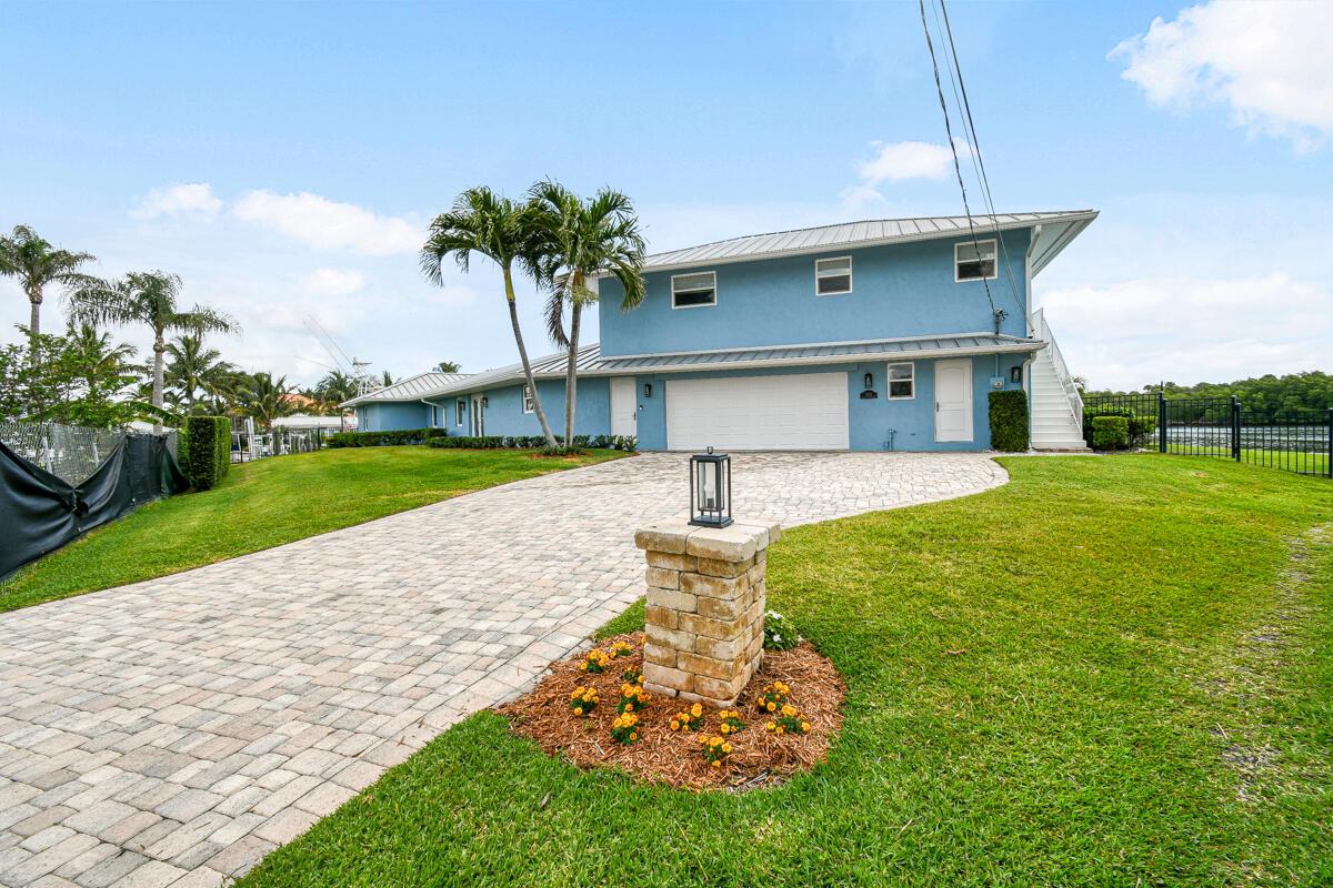 NORTH HOBE SOUND SHORES - Residential