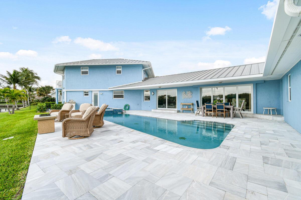 NORTH HOBE SOUND SHORES - Residential