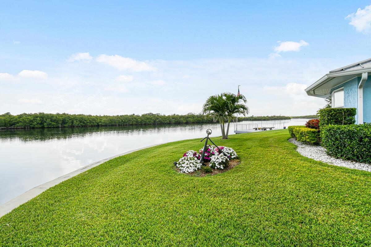 NORTH HOBE SOUND SHORES - Residential