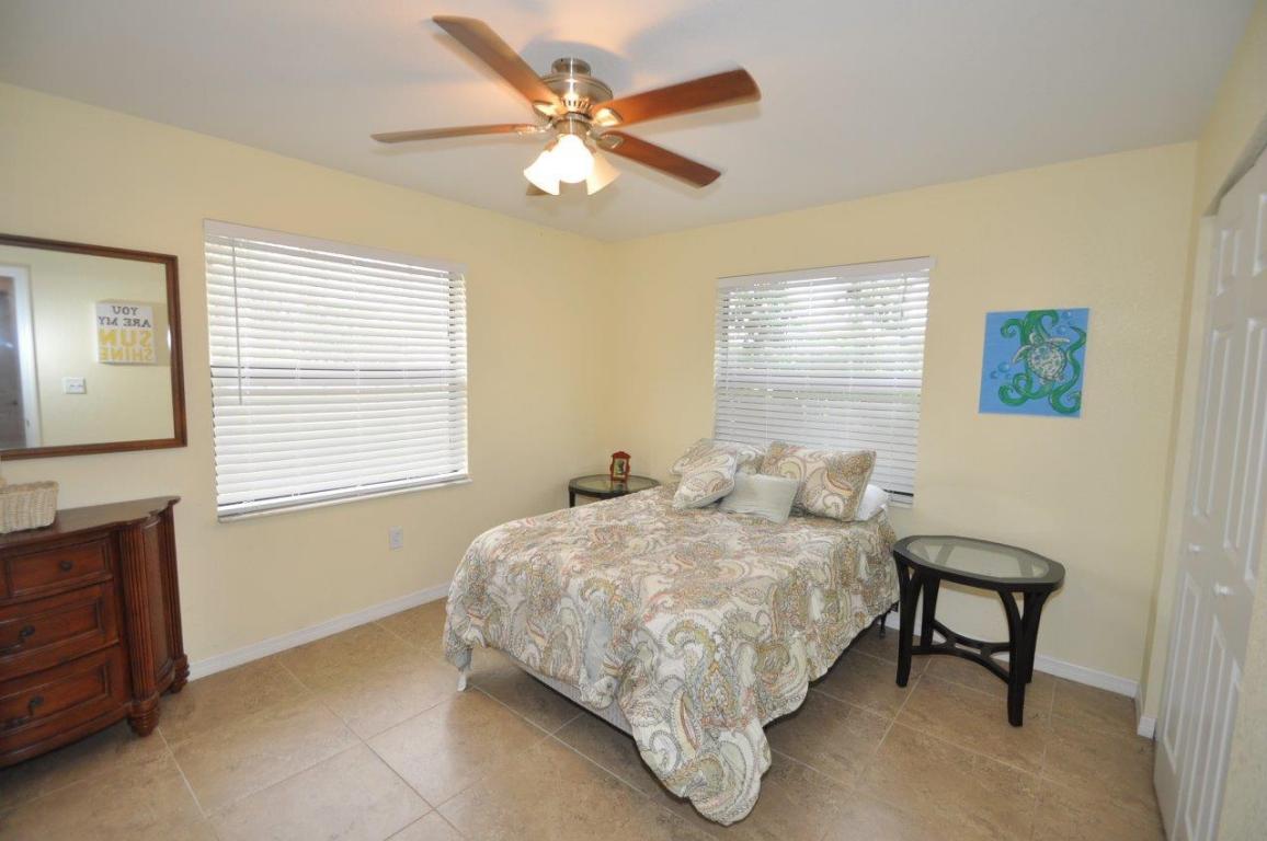 ROYAL PALM BEACH ACRES - Residential