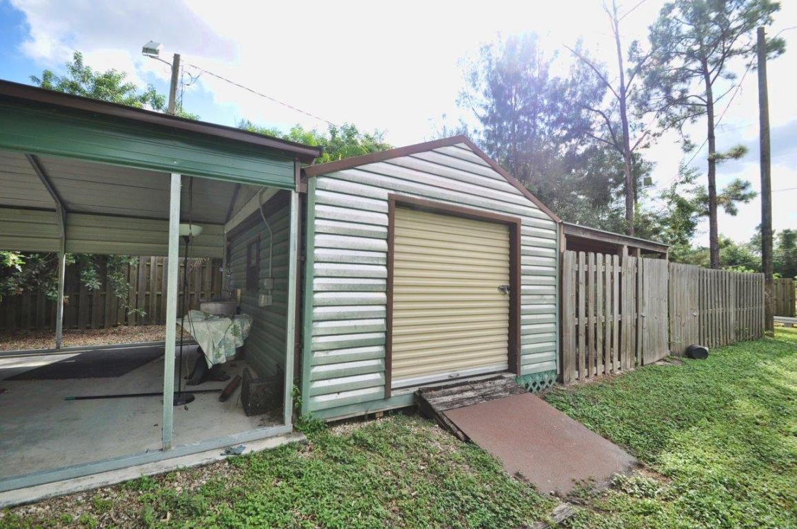 ROYAL PALM BEACH ACRES - Residential