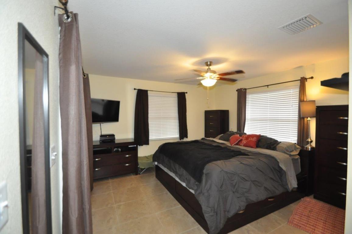 ROYAL PALM BEACH ACRES - Residential