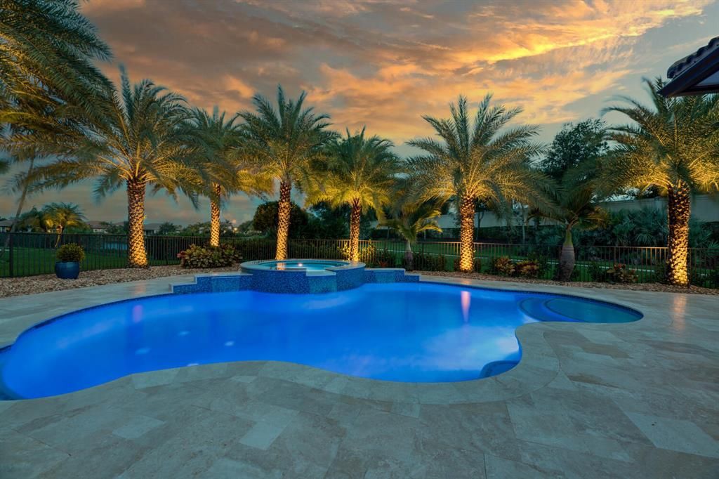 Photo of 174 Citadel Circle, Jupiter, FL 33458 (MLS # R10717480)