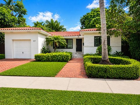 Photo of 621 NE 56th Street, Miami, FL 33137 (MLS # B26019764)