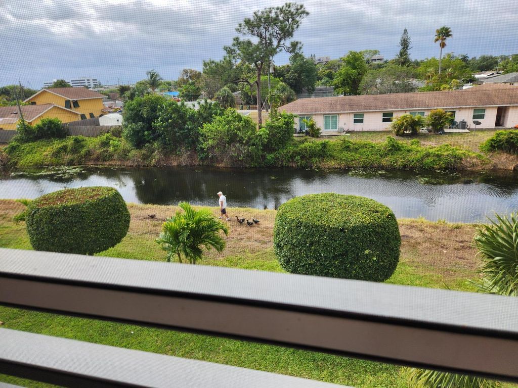 Photo of 2606 Garden Drive #304, Lake Worth Beach, FL 33461 (MLS # R11150979)