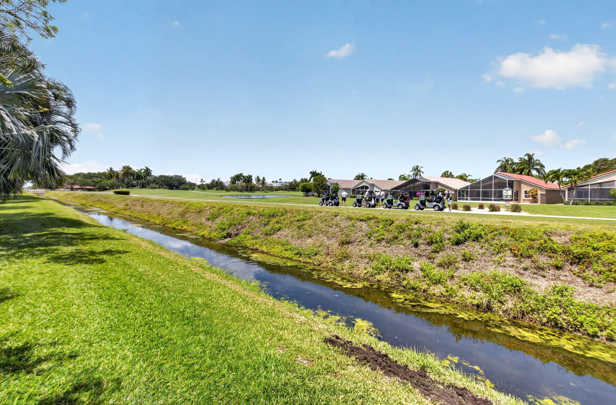 PIPERS GLEN PODS F AND H - Residential