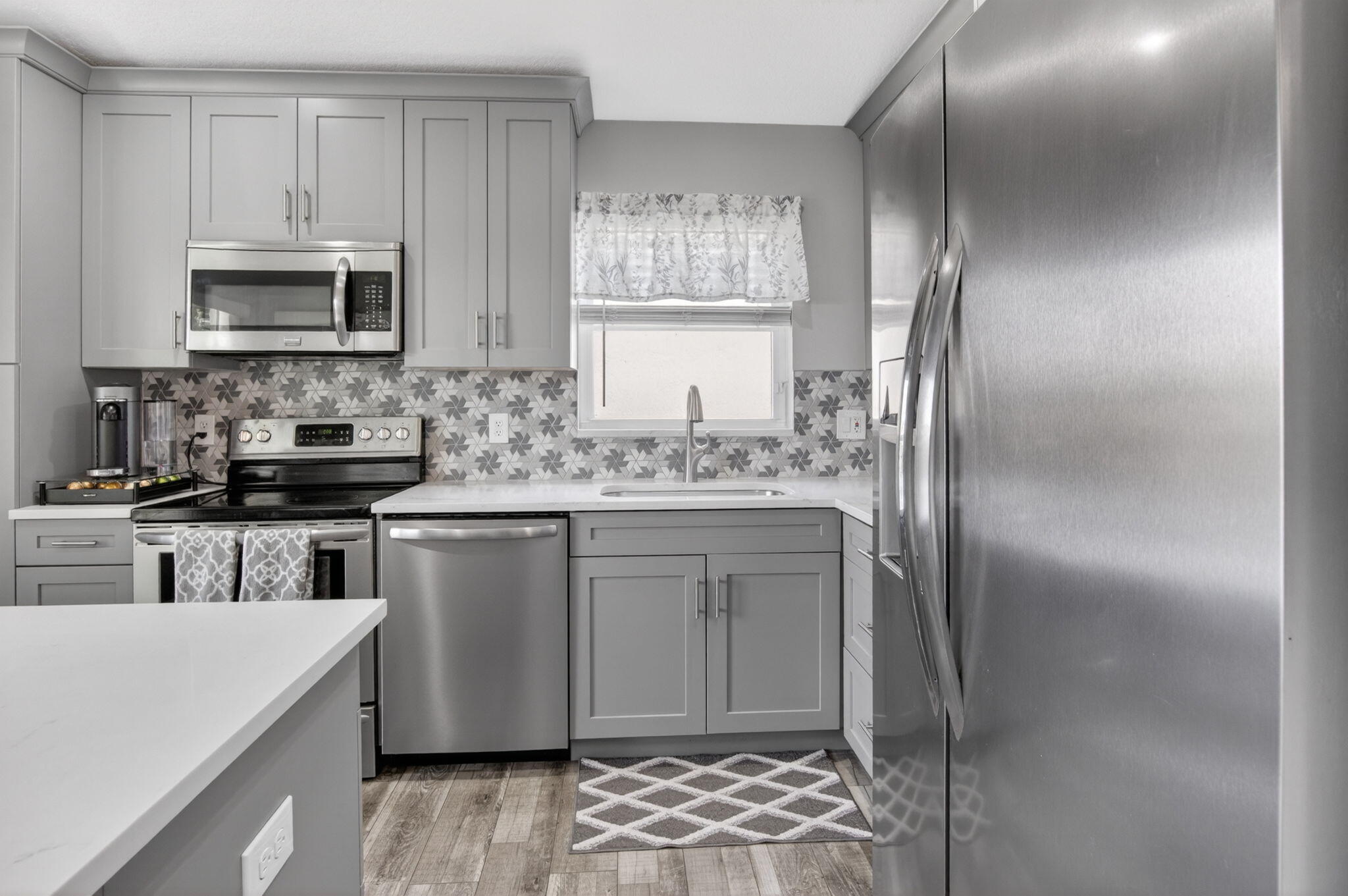 PIPERS GLEN PODS F AND H - Residential