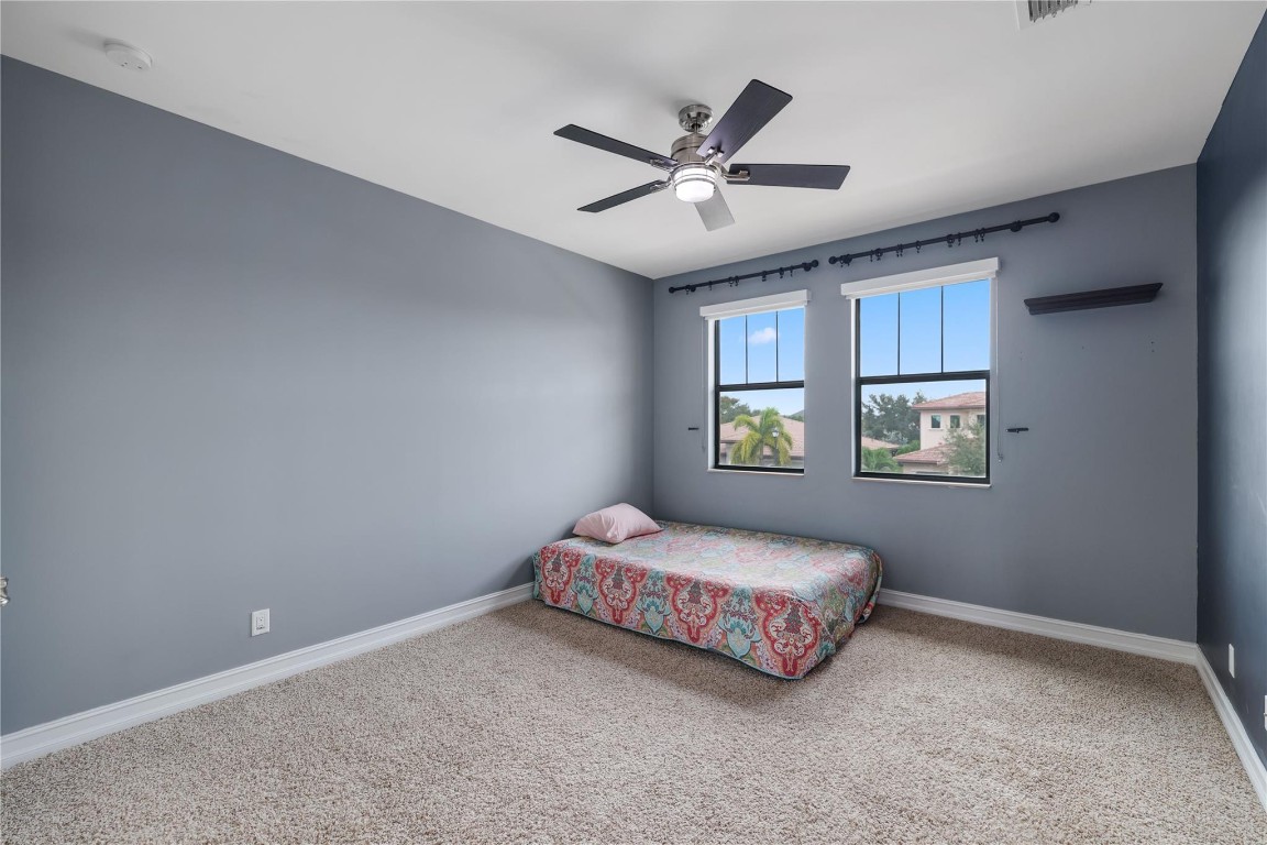 Bruschi Prop 180-105 B - Residential