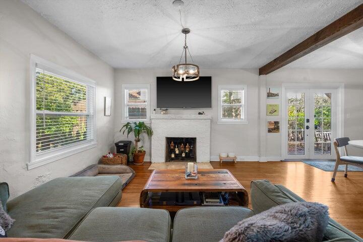 FOREST RIDGE PARK - Residential Income