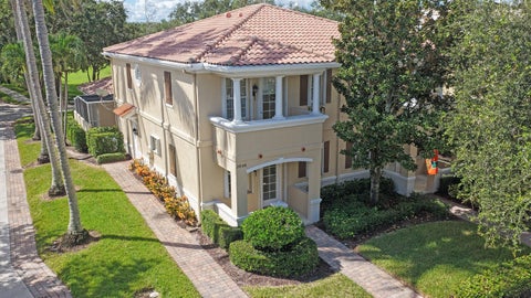 Tiny photo for 3846 Greenway Drive, Jupiter, FL 33458 (MLS # B26090485)